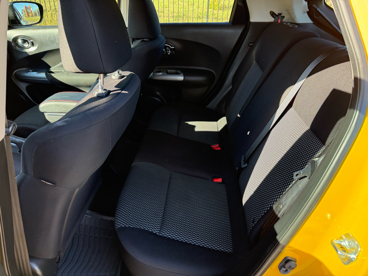 Nissan Juke S FWD 2015 Nissan Juke S FWD 2015