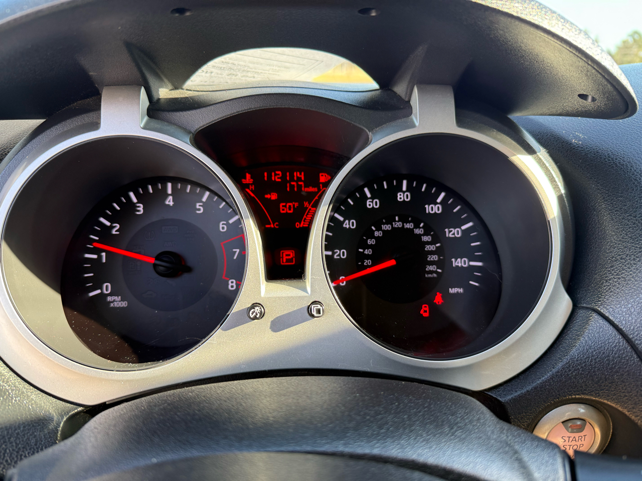 Nissan Juke S FWD 2015 Nissan Juke S FWD 2015