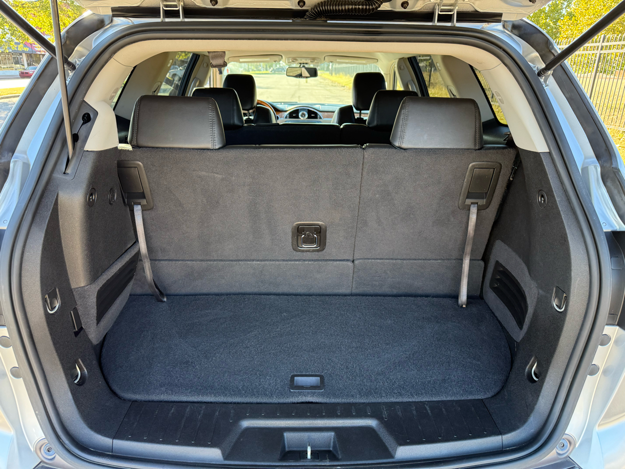 Buick Enclave CXL FWD 2010 Buick Enclave CXL FWD 2010