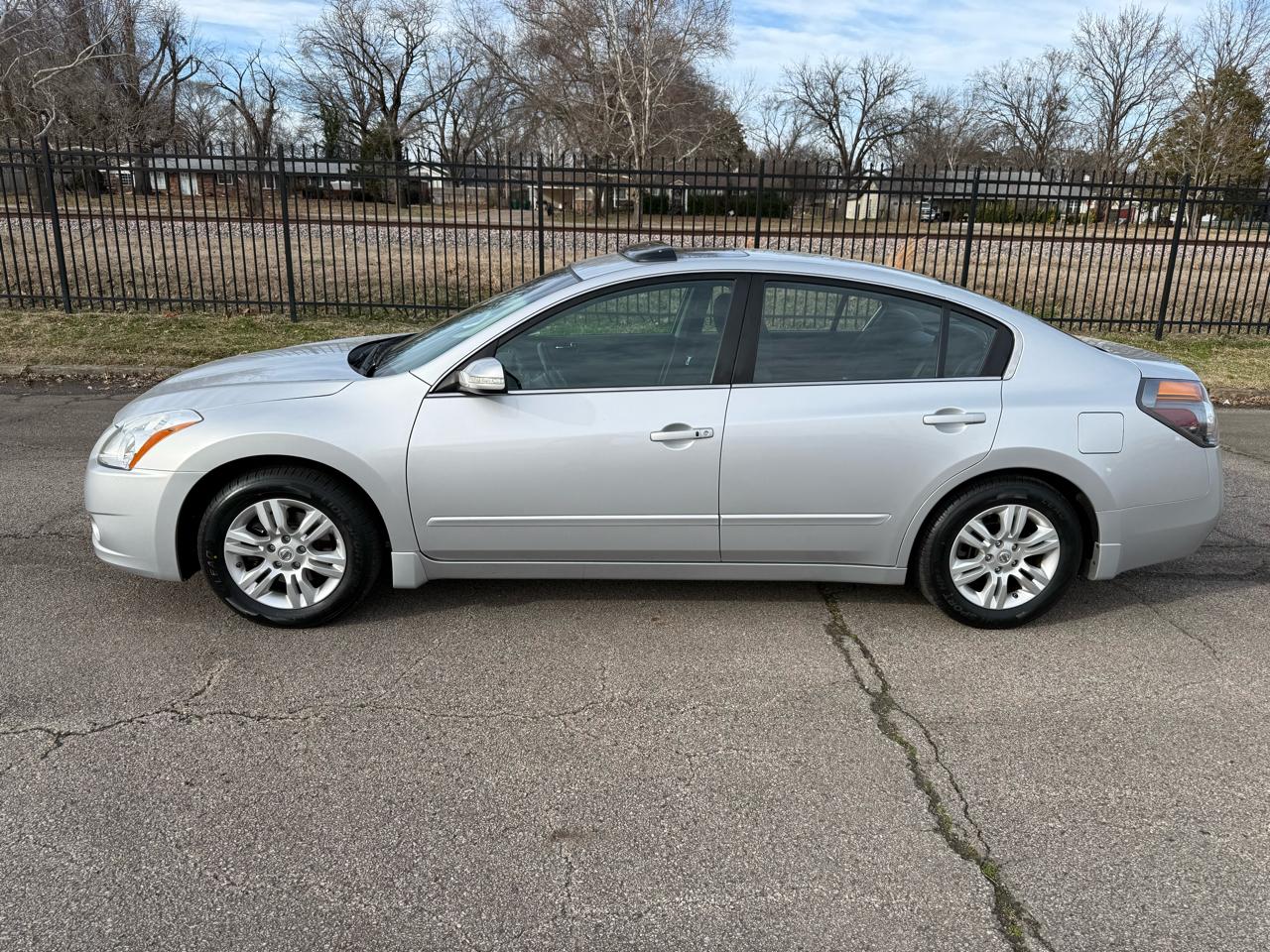 Nissan Altima 2.5 S 2010