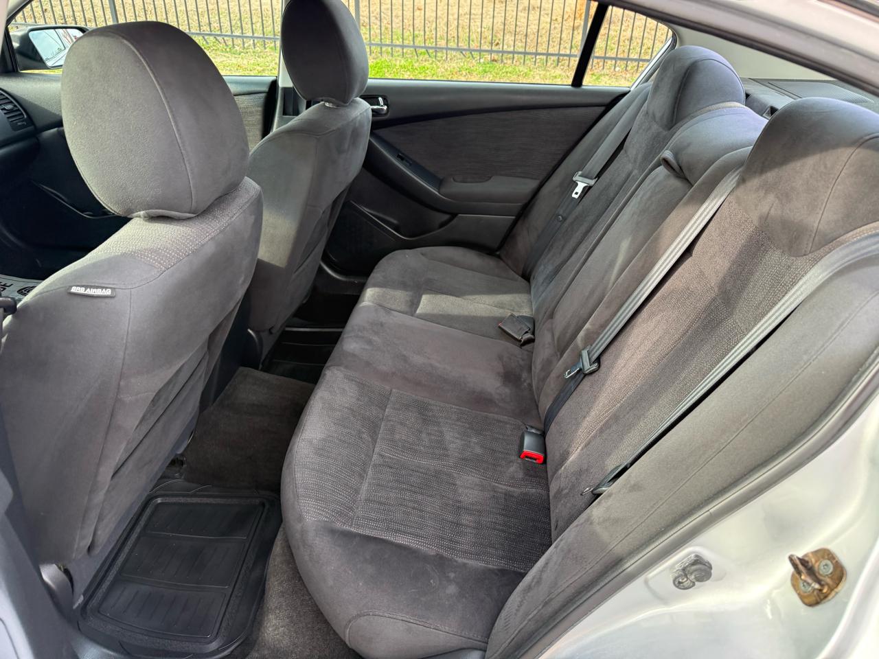 Nissan Altima 2.5 S 2010