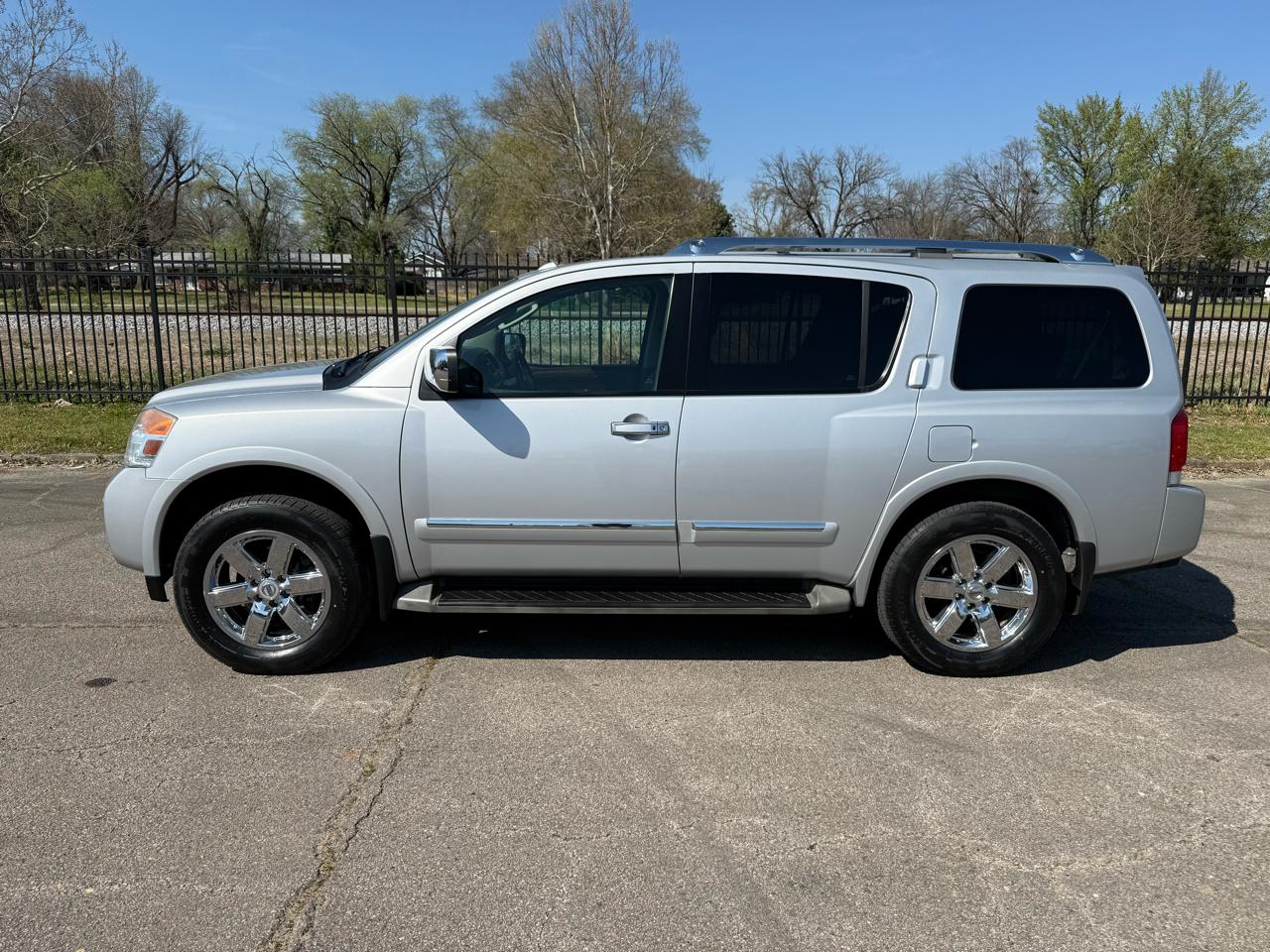 Nissan Armada SL 4WD 2012