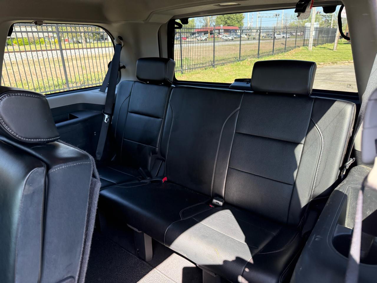 Nissan Armada SL 4WD 2012