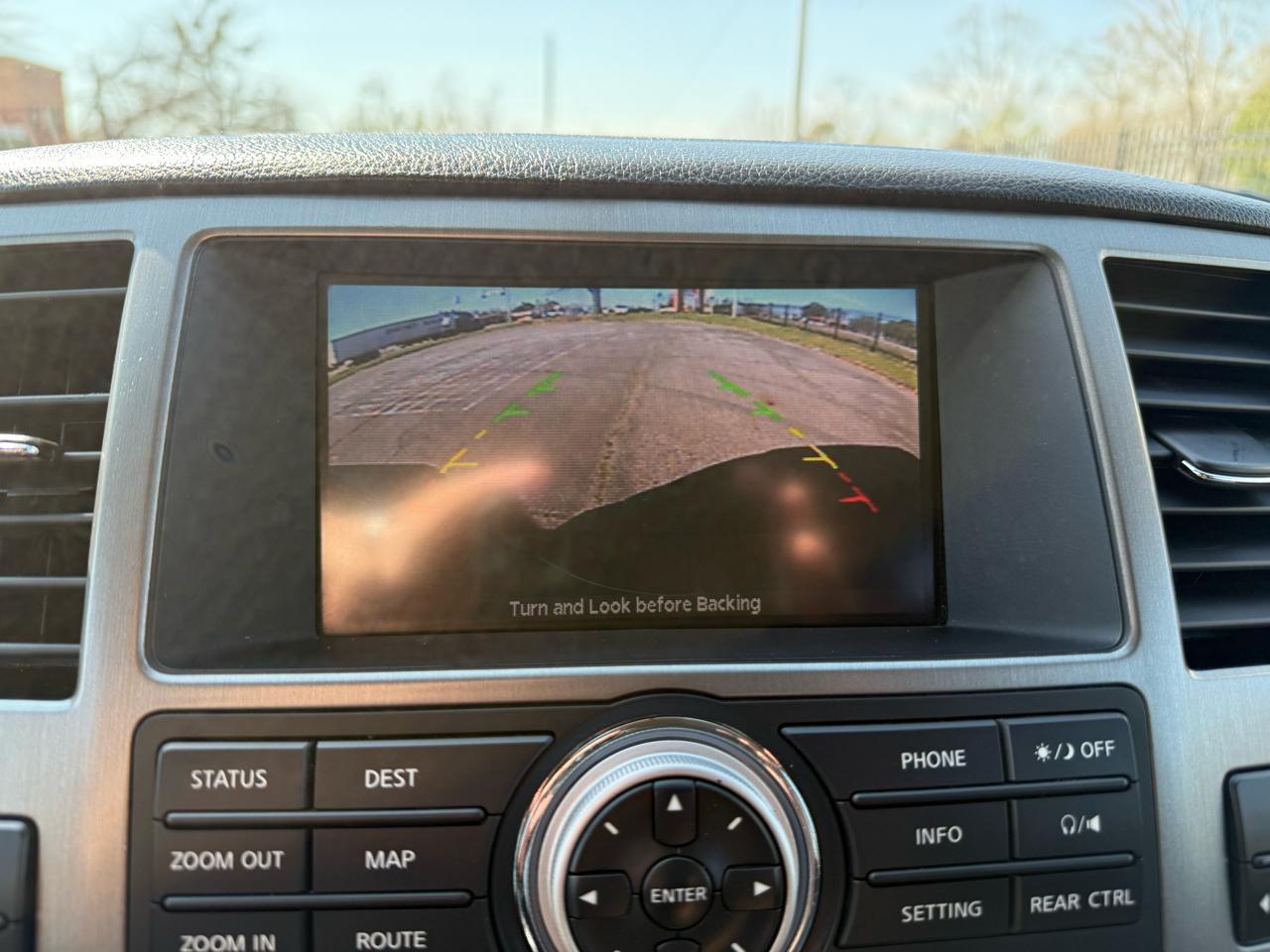 Nissan Armada SL 4WD 2012