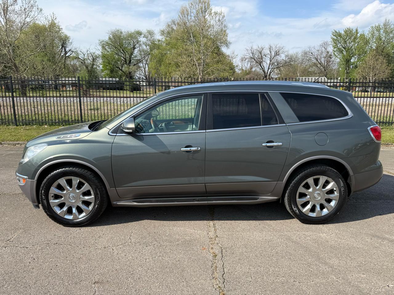 Buick Enclave CXL-2 FWD 2011