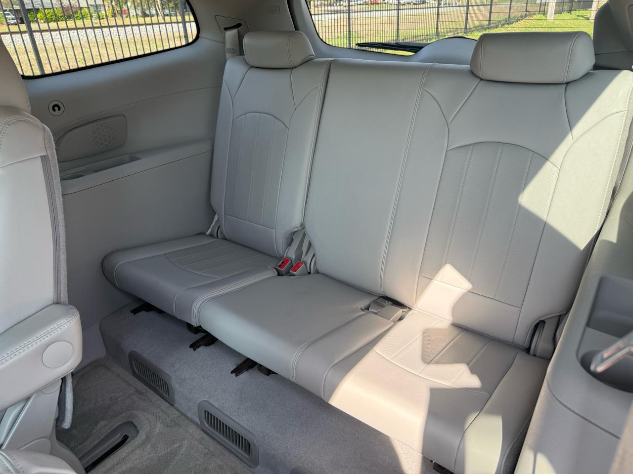 Buick Enclave CXL-2 FWD 2011