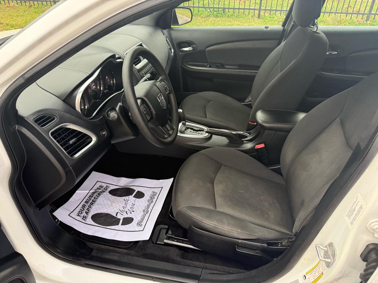 Dodge Avenger Base 2013