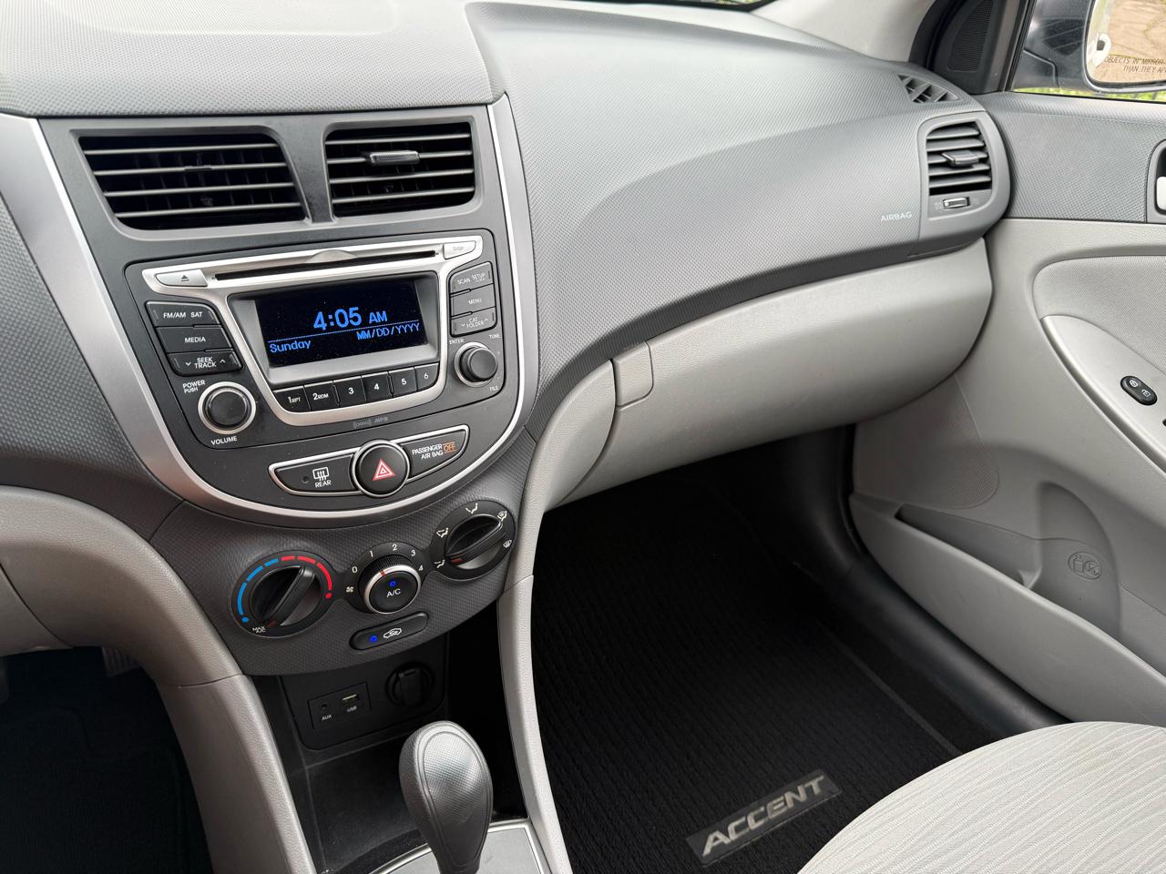 Hyundai Accent GLS 4-Door 6A 2015