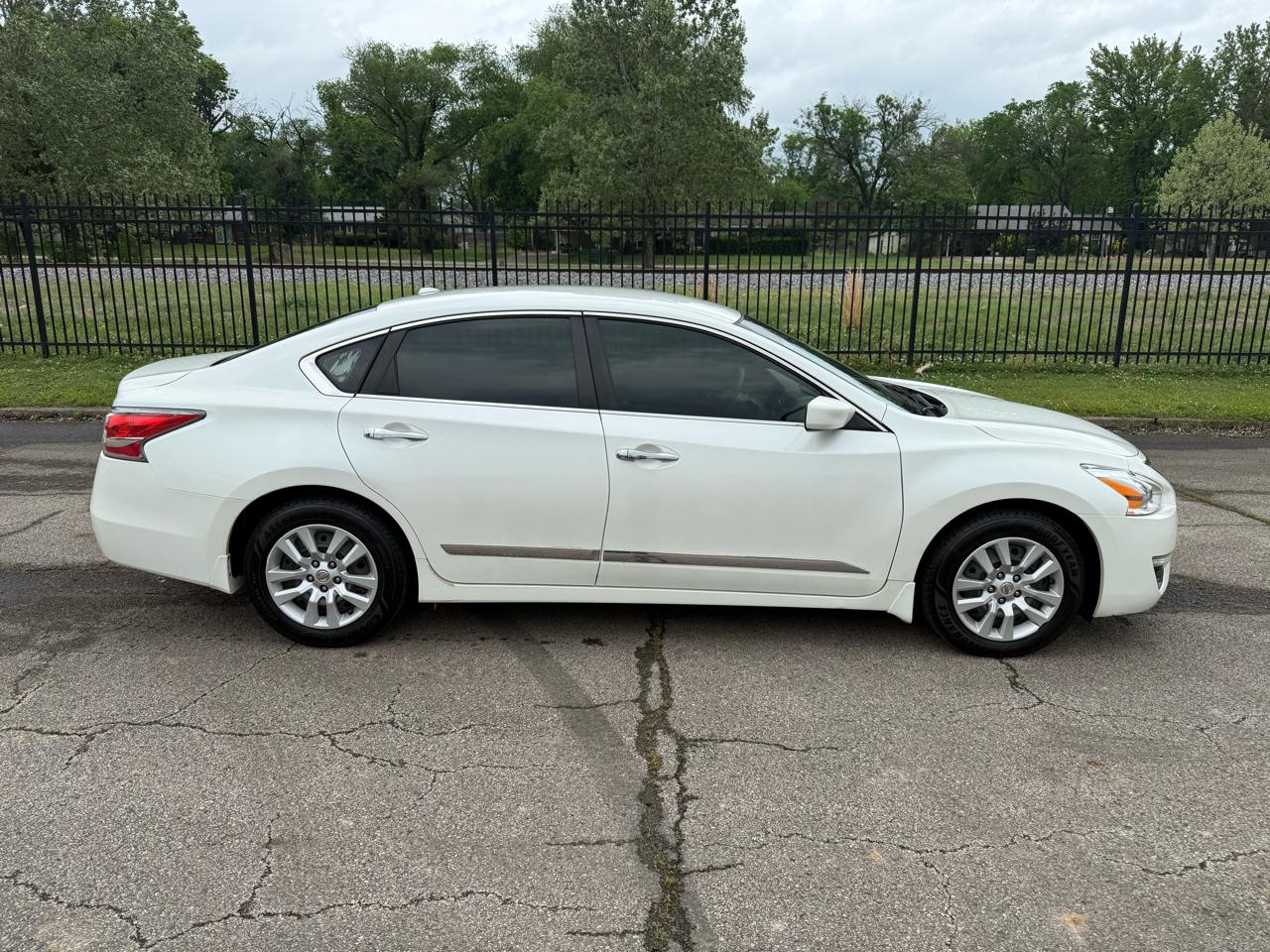 Nissan Altima 2.5 SV 2015