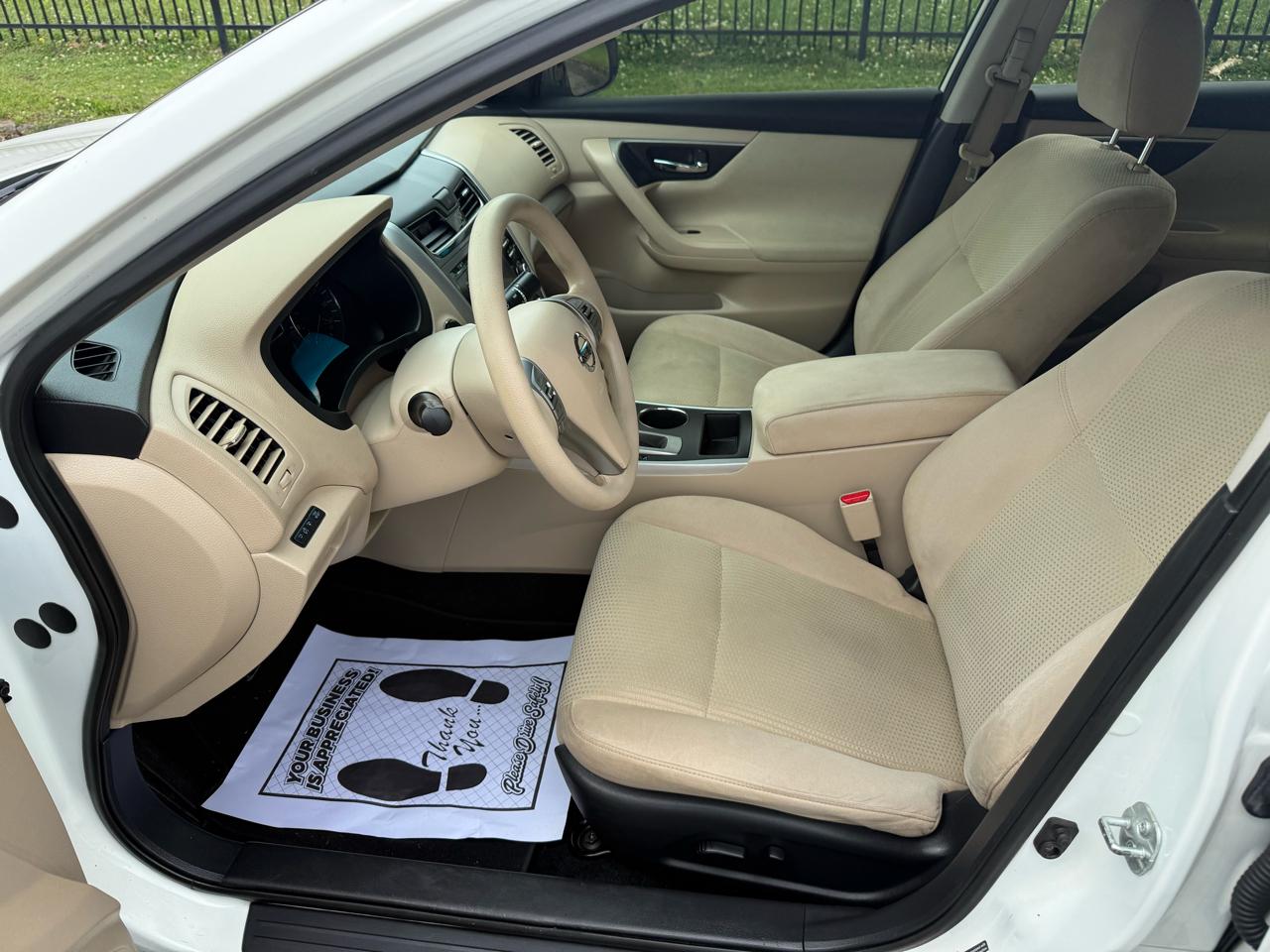 Nissan Altima 2.5 SV 2015