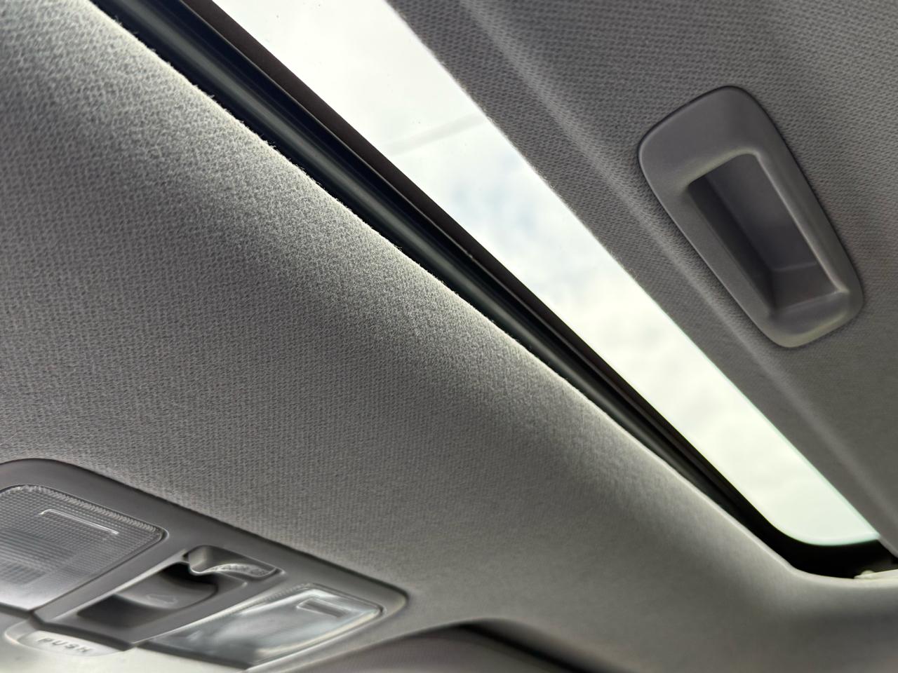 Hyundai Elantra SE 6AT 2015