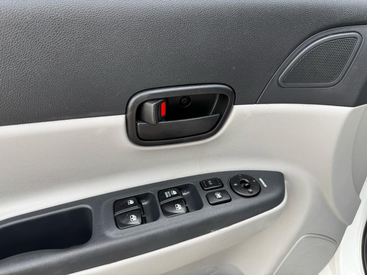 Hyundai Accent GLS 4-Door 2011