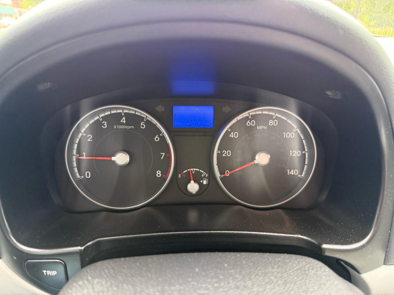 Hyundai Accent GLS 4-Door 2011