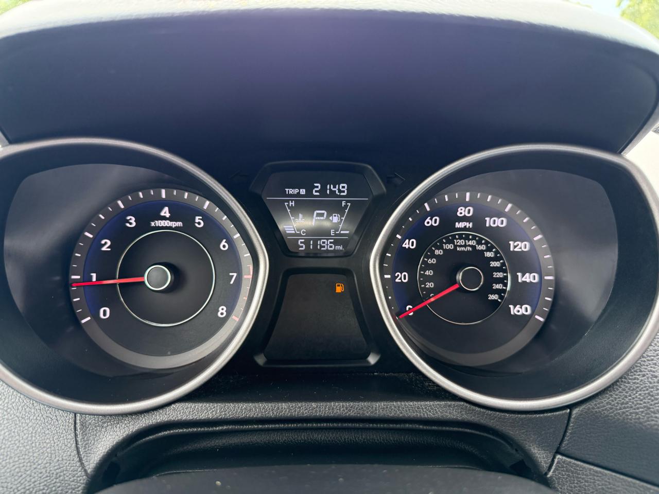 Hyundai Elantra SE 6AT 2015