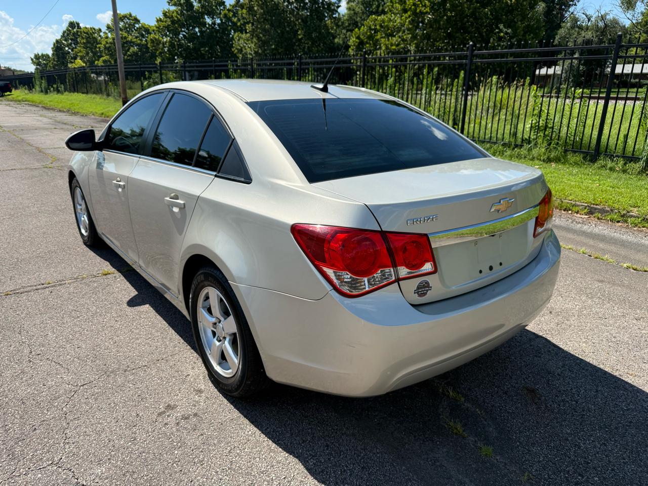 Chevrolet Cruze 1LT Auto 2013