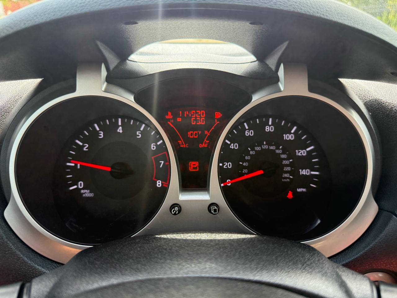 Nissan Juke S FWD 2015