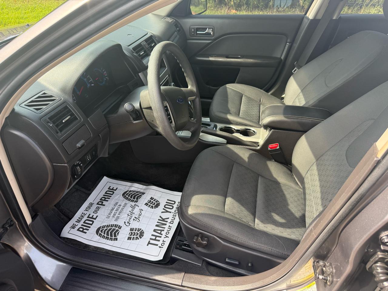 Ford Fusion SE 2012