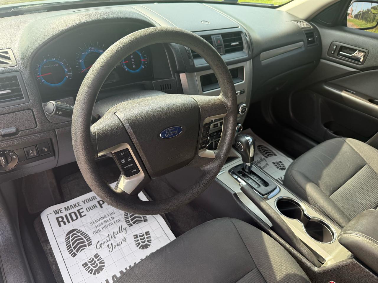 Ford Fusion SE 2012