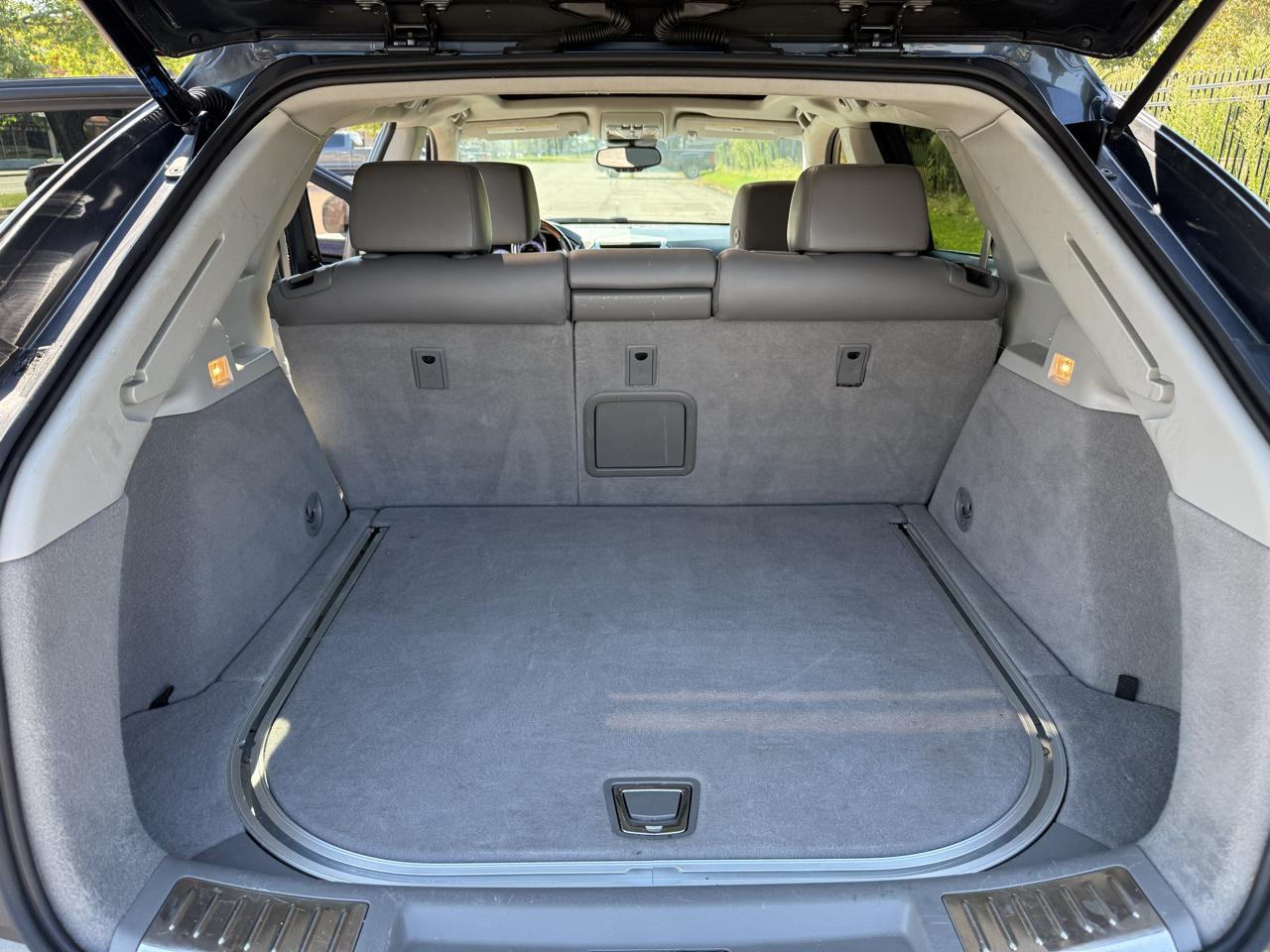 Cadillac SRX Luxury Collection 2010