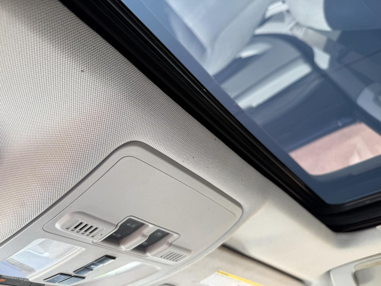 Cadillac SRX Luxury Collection 2010