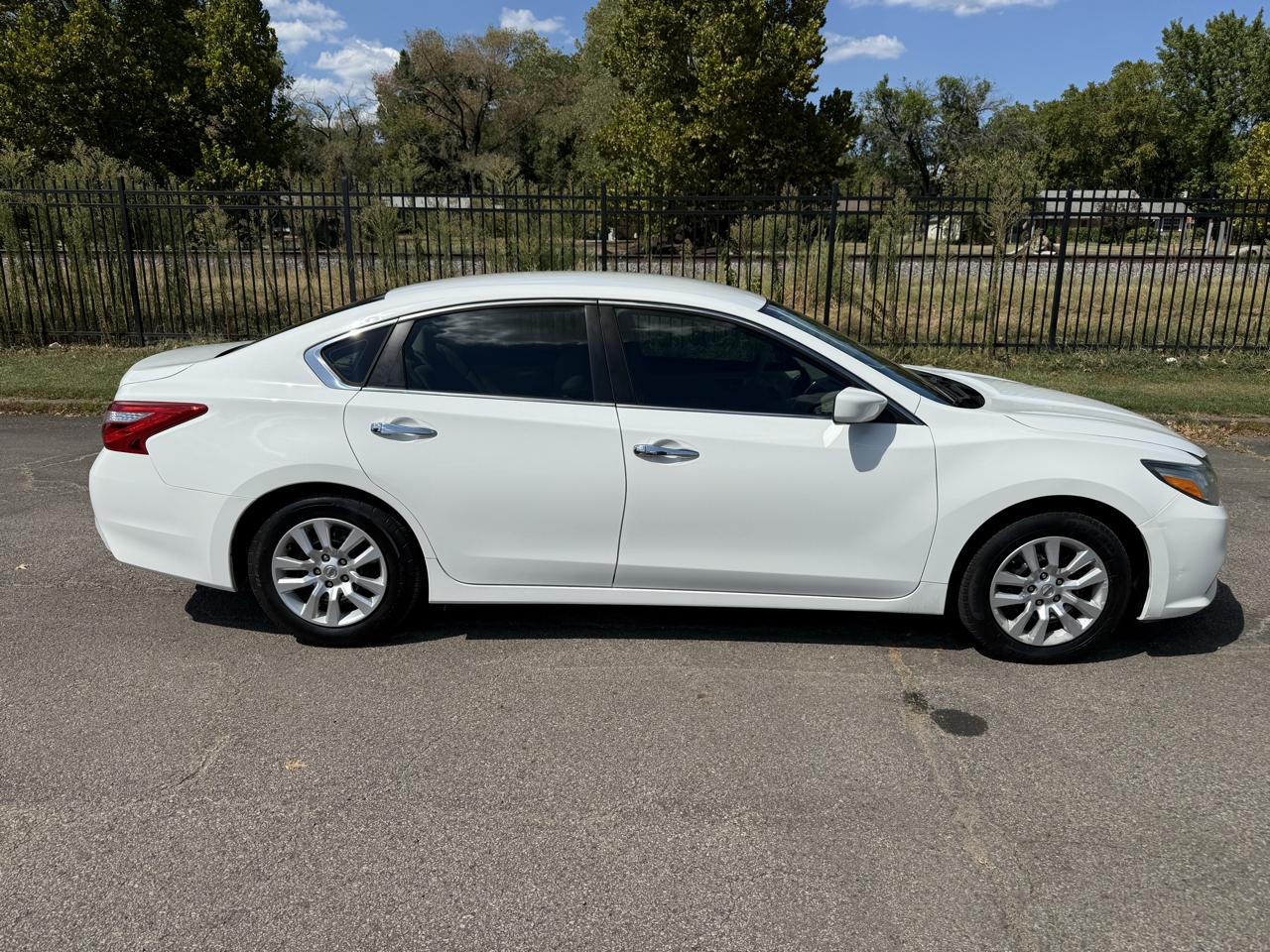 Nissan Altima 2.5 SR 2016