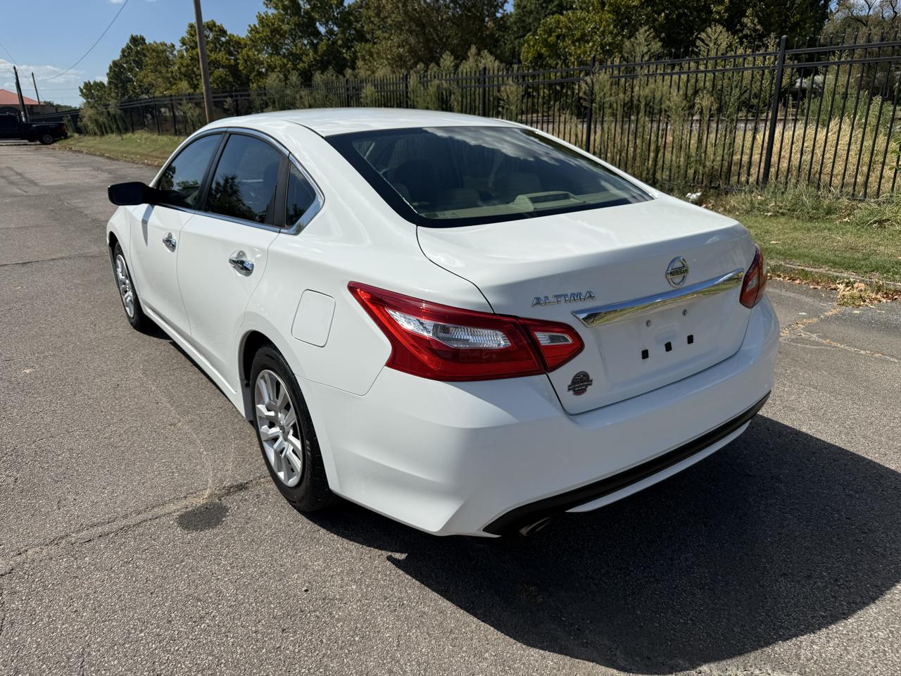 Nissan Altima 2.5 SR 2016