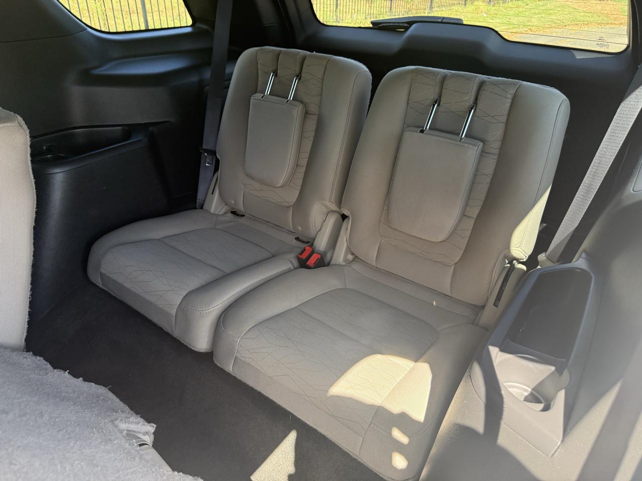 Ford Explorer Base FWD 2014