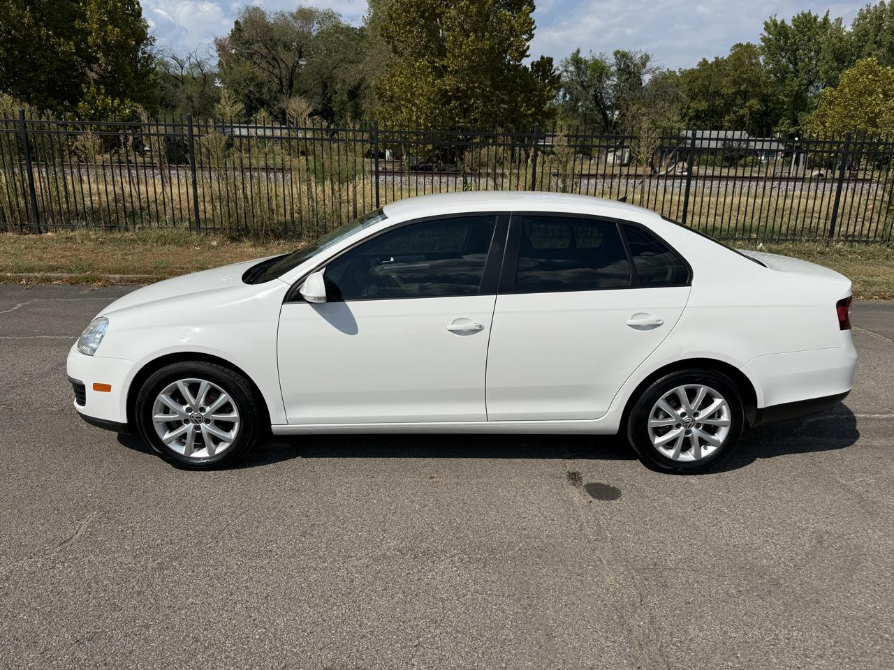 Volkswagen Jetta S 2010