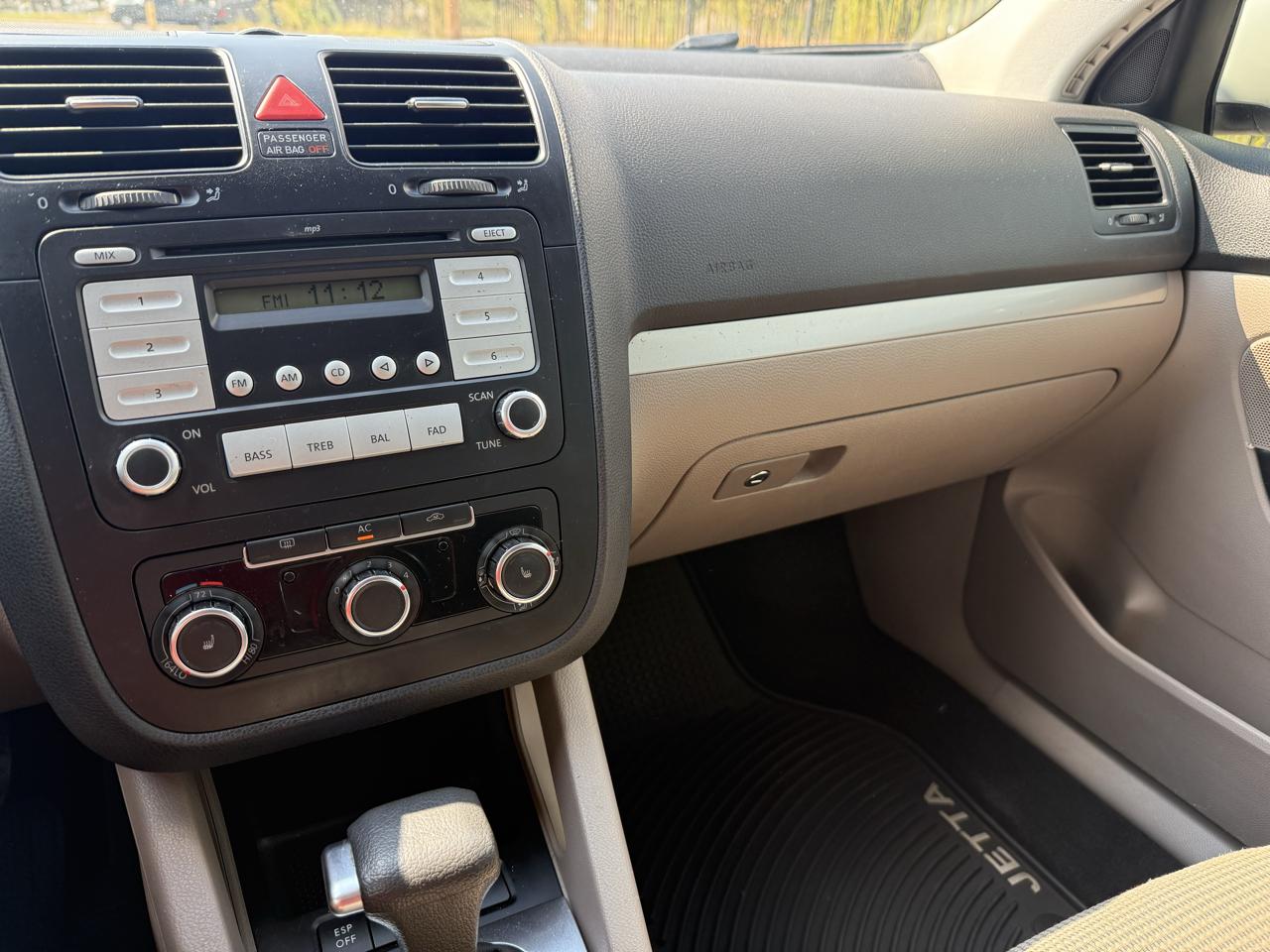 Volkswagen Jetta S 2010