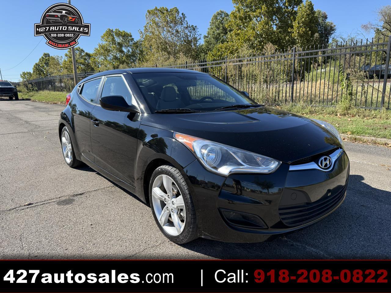 Hyundai Veloster Base 2013