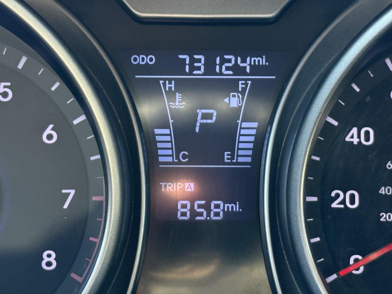 Hyundai Veloster Base 2013