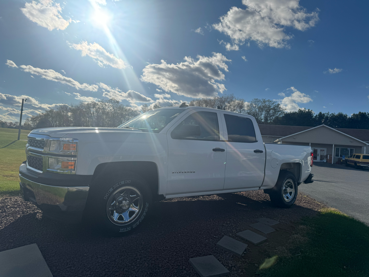 Chevrolet Silverado 1500 2WD Crew Cab 143.5" LS 2015 Chevrolet Silverado 1500 2WD Crew Cab 143.5" LS 2015