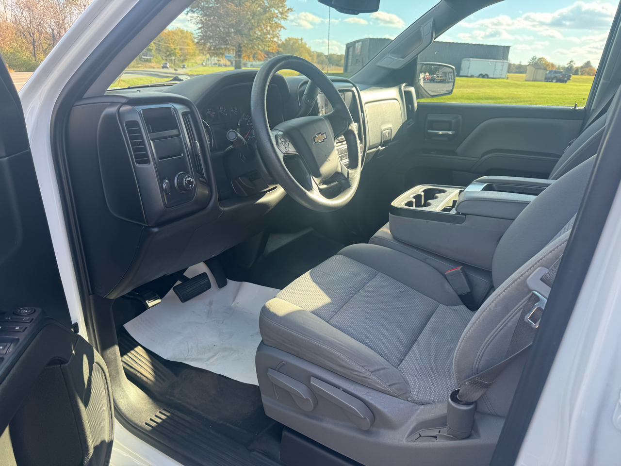 Chevrolet Silverado 1500 2WD Crew Cab 143.5" LS 2015 Chevrolet Silverado 1500 2WD Crew Cab 143.5" LS 2015