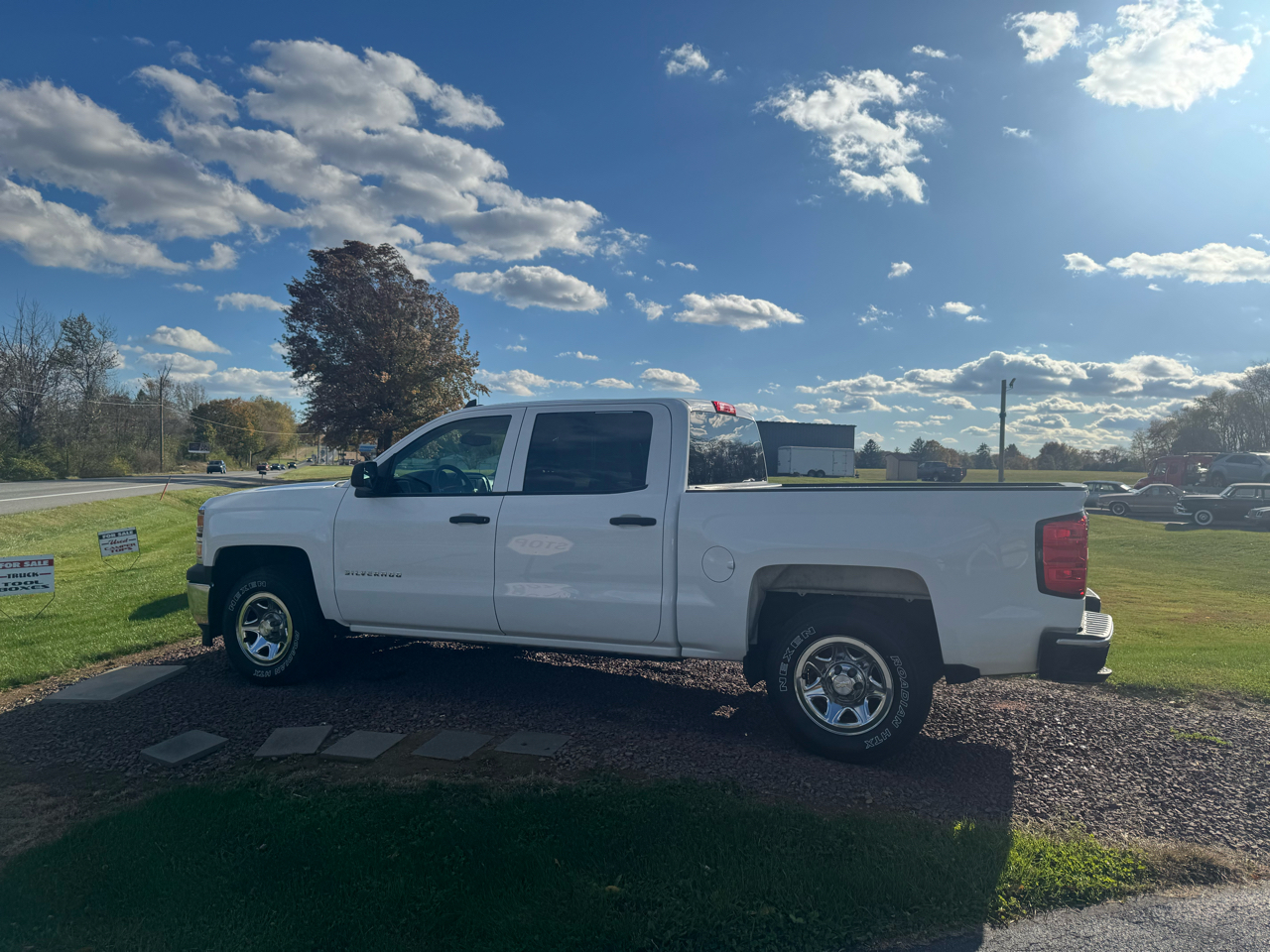 Chevrolet Silverado 1500 2WD Crew Cab 143.5" LS 2015 Chevrolet Silverado 1500 2WD Crew Cab 143.5" LS 2015