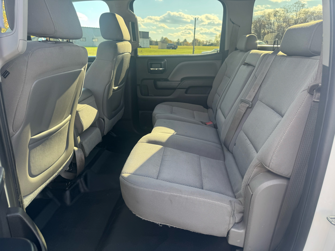 Chevrolet Silverado 1500 2WD Crew Cab 143.5" LS 2015 Chevrolet Silverado 1500 2WD Crew Cab 143.5" LS 2015