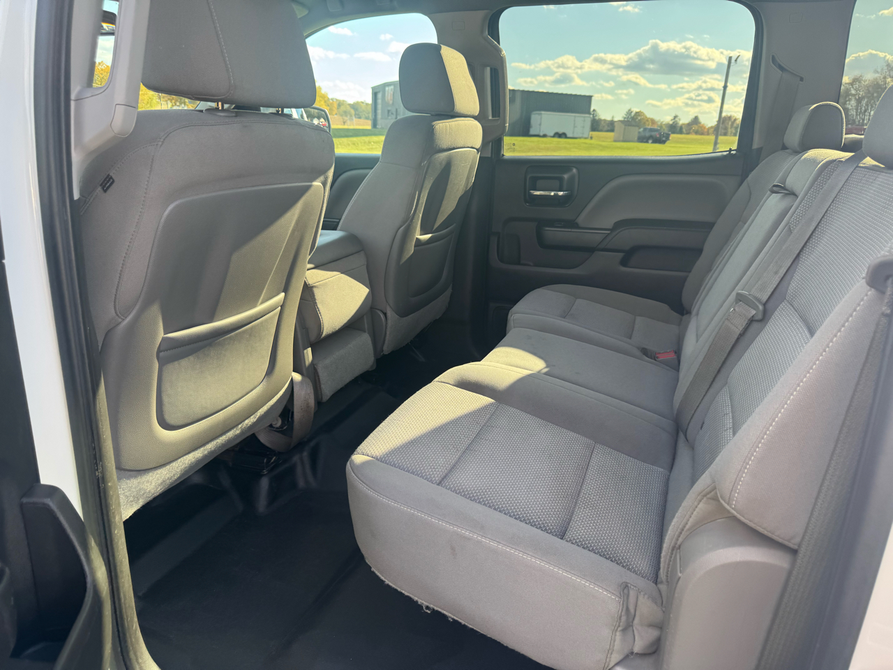 Chevrolet Silverado 1500 2WD Crew Cab 143.5" LS 2015 Chevrolet Silverado 1500 2WD Crew Cab 143.5" LS 2015