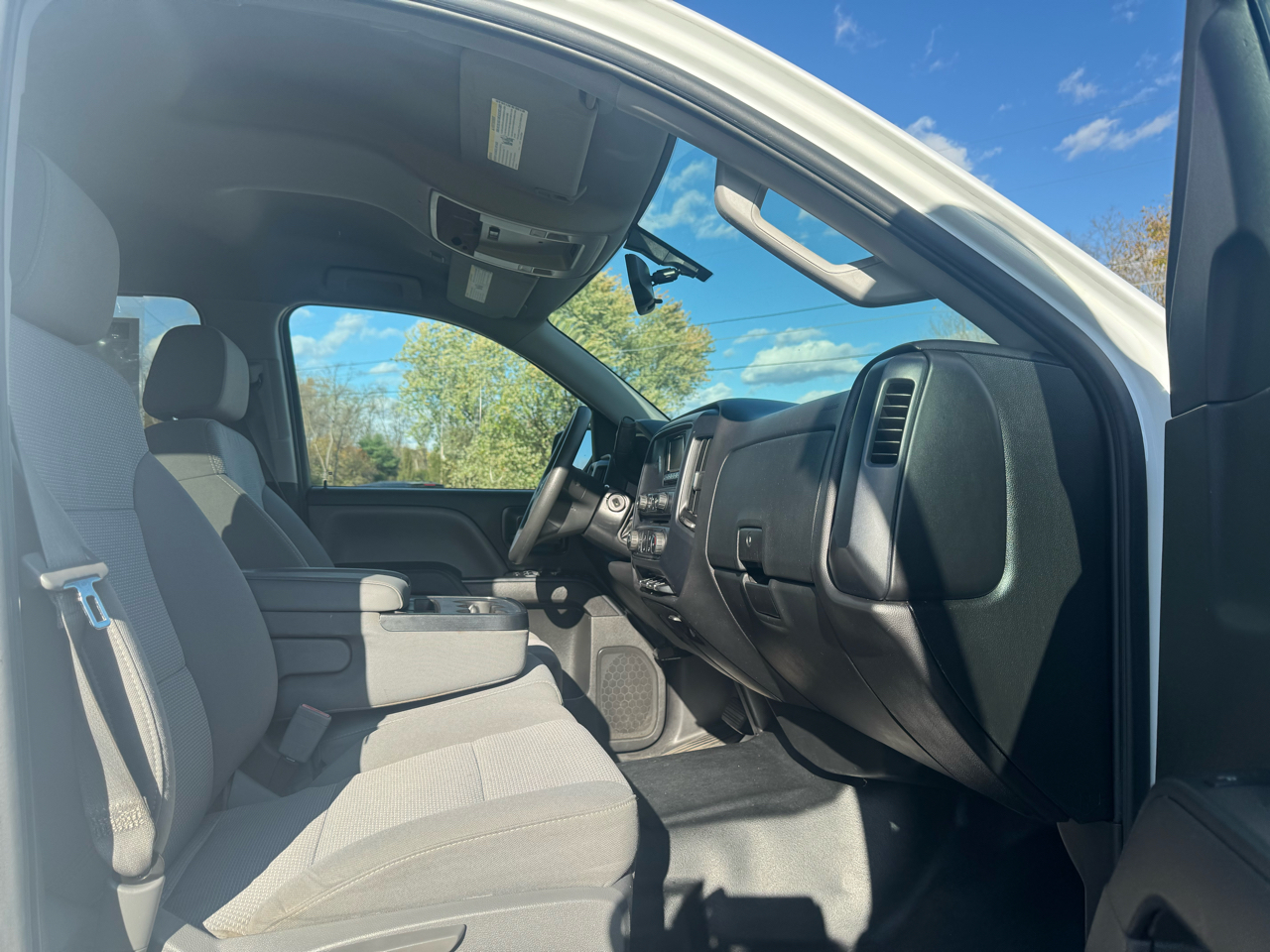 Chevrolet Silverado 1500 2WD Crew Cab 143.5" LS 2015 Chevrolet Silverado 1500 2WD Crew Cab 143.5" LS 2015