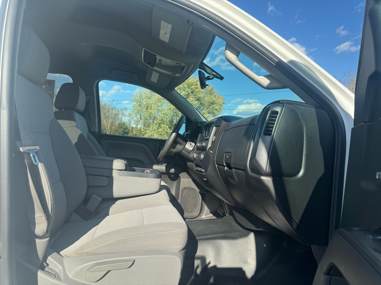 Chevrolet Silverado 1500 2WD Crew Cab 143.5" LS 2015 Chevrolet Silverado 1500 2WD Crew Cab 143.5" LS 2015