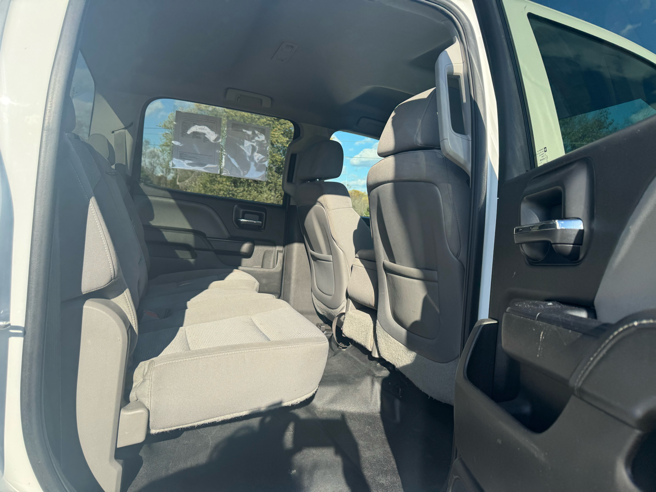 Chevrolet Silverado 1500 2WD Crew Cab 143.5" LS 2015 Chevrolet Silverado 1500 2WD Crew Cab 143.5" LS 2015