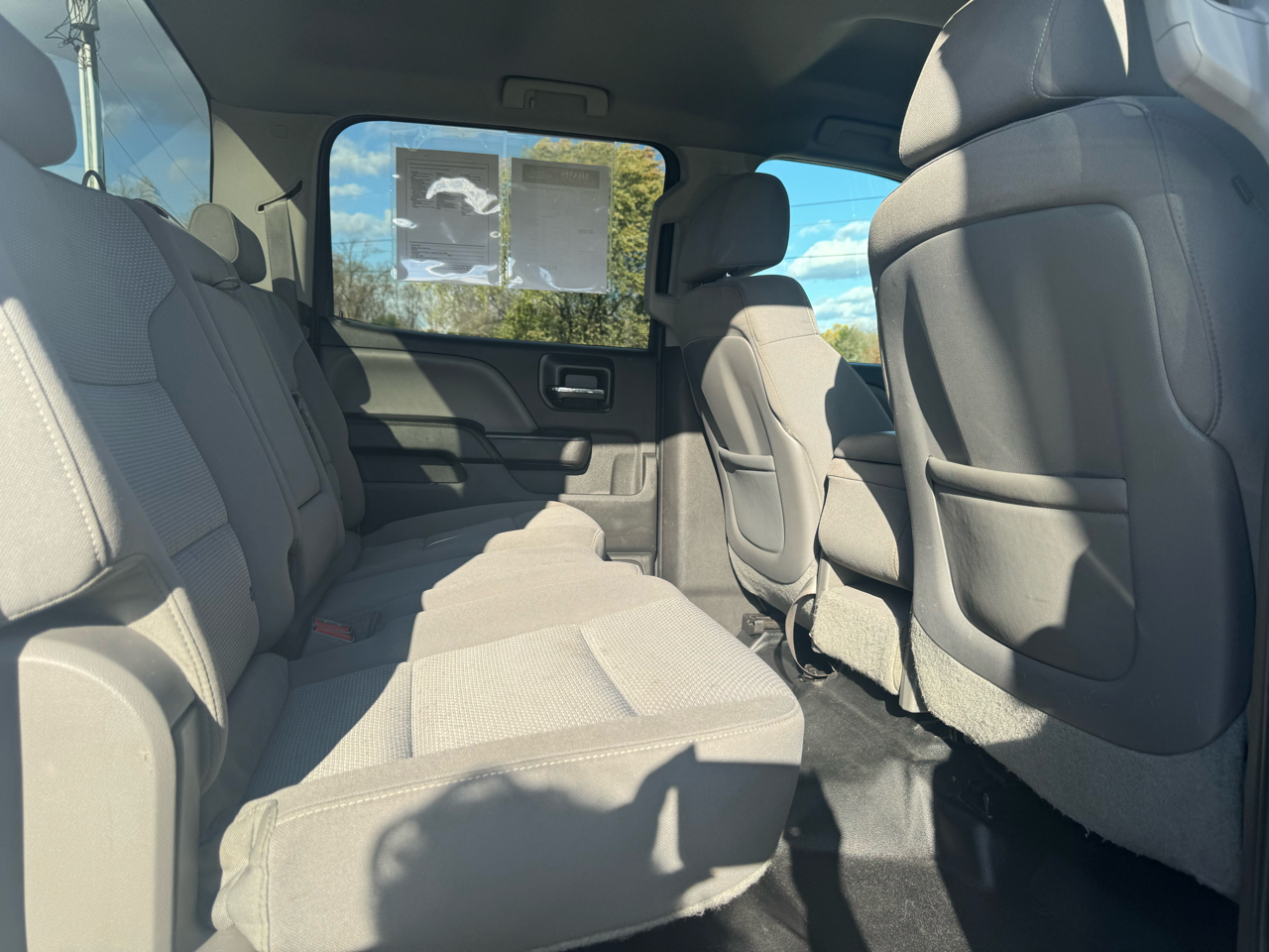 Chevrolet Silverado 1500 2WD Crew Cab 143.5" LS 2015 Chevrolet Silverado 1500 2WD Crew Cab 143.5" LS 2015