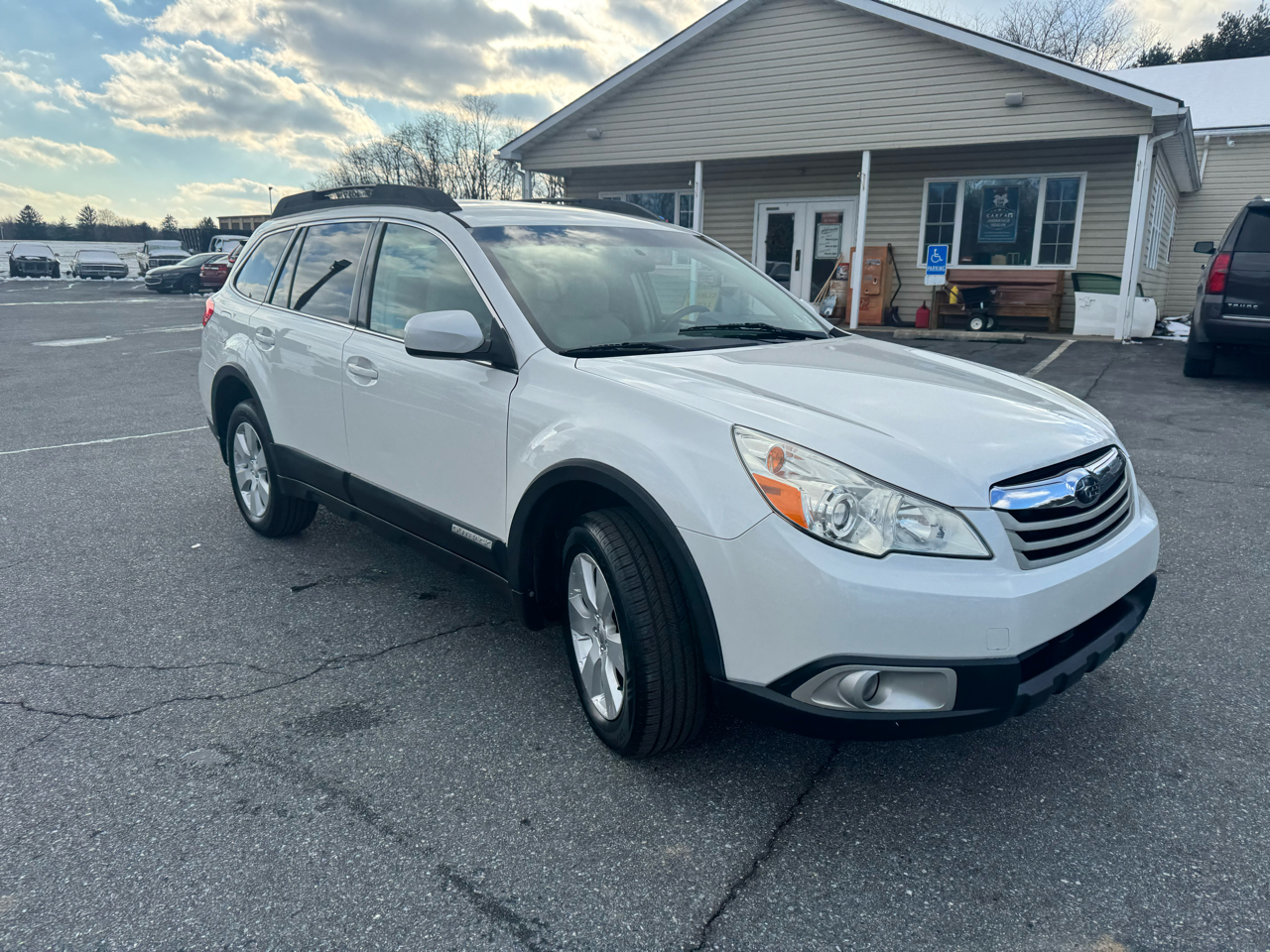 2011 Subaru Outback 2.5i photo 4