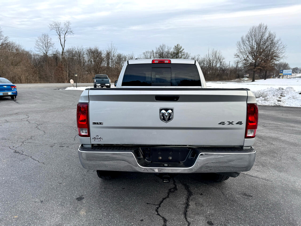 RAM 1500 SLT 4x4 Quad Cab 6'4" Box 2017