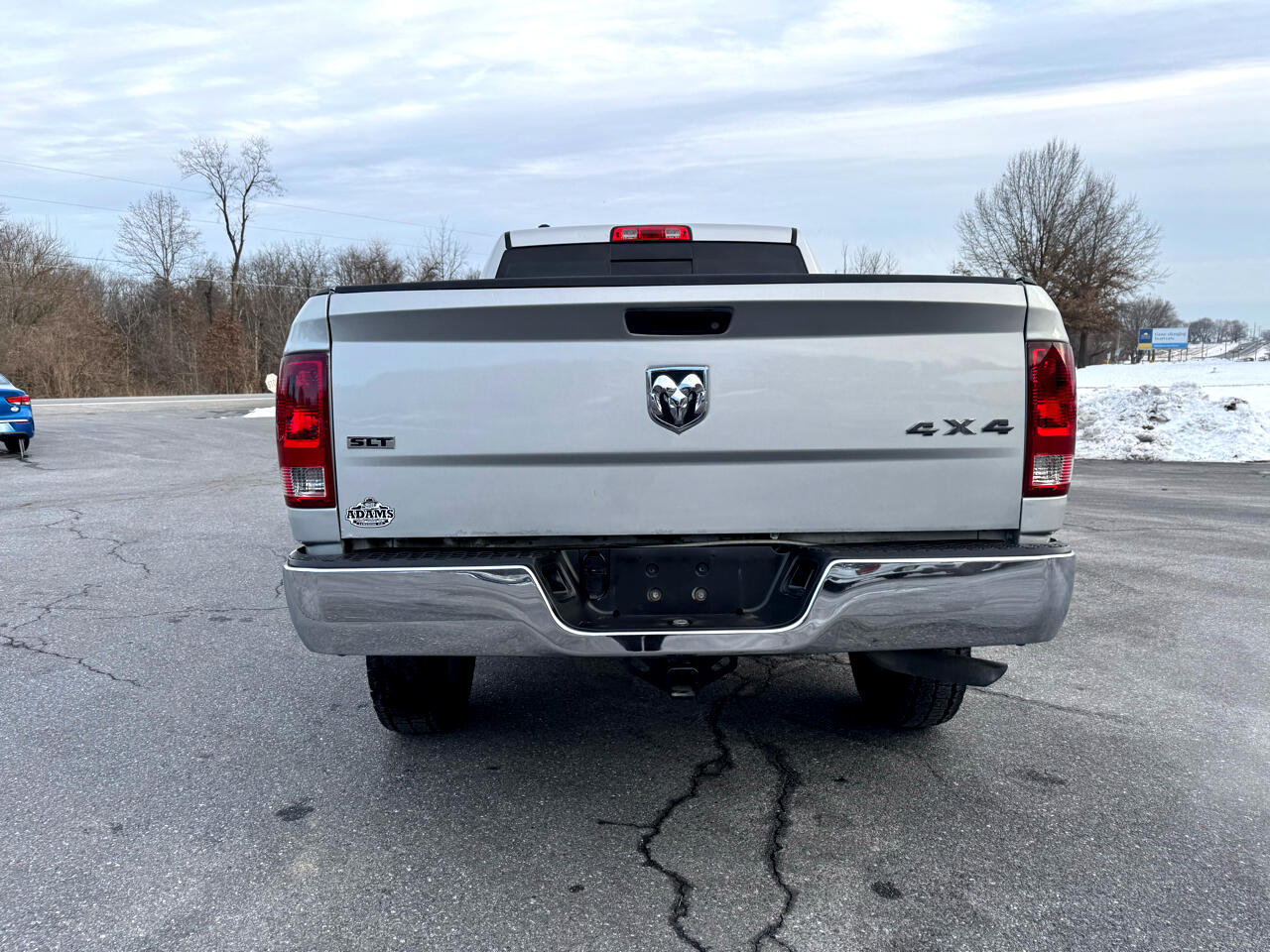 RAM 1500 SLT 4x4 Quad Cab 6'4" Box 2017