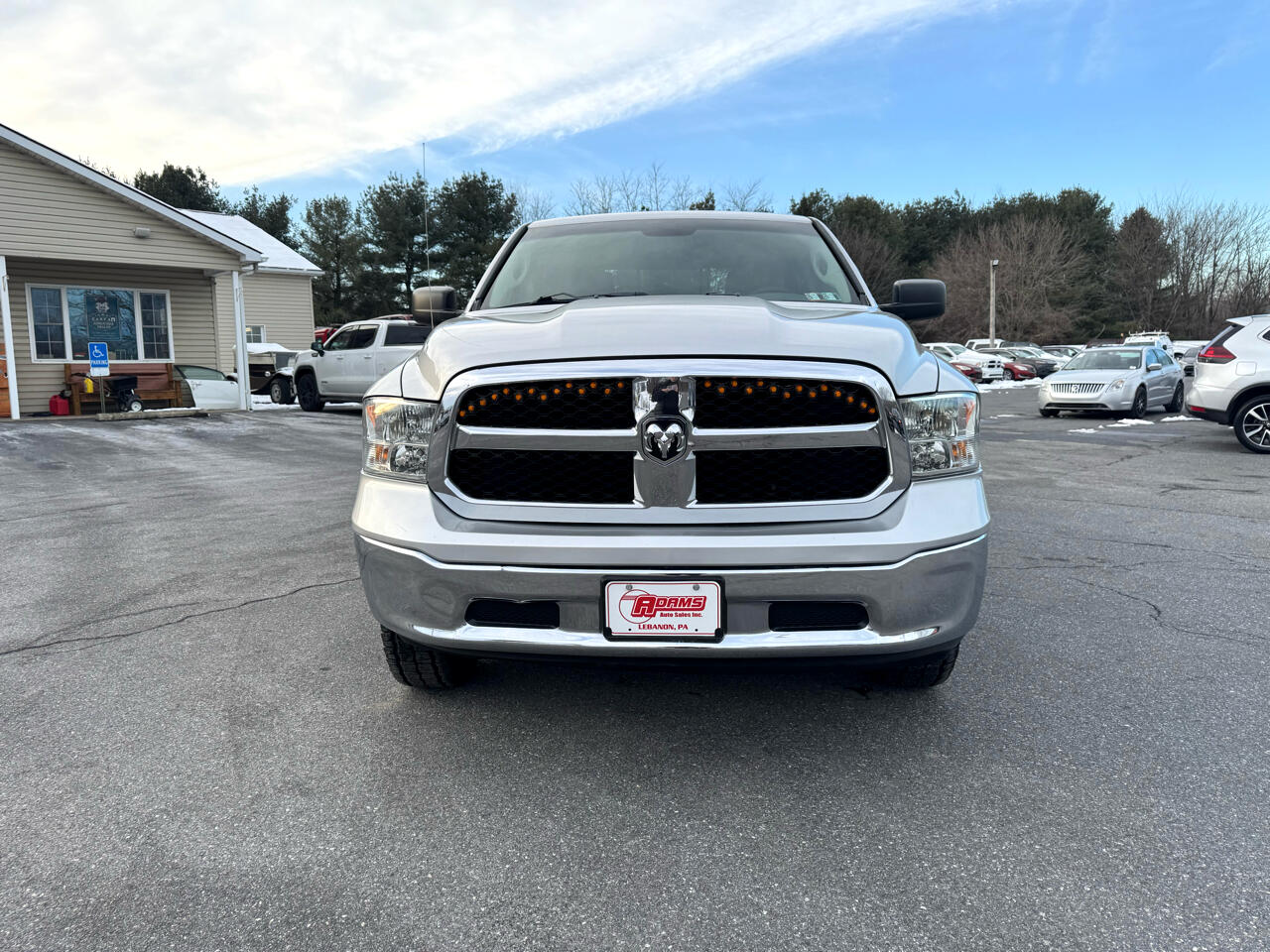 RAM 1500 SLT 4x4 Quad Cab 6'4" Box 2017