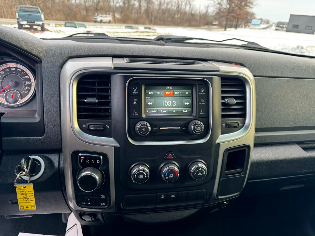 RAM 1500 SLT 4x4 Quad Cab 6'4" Box 2017