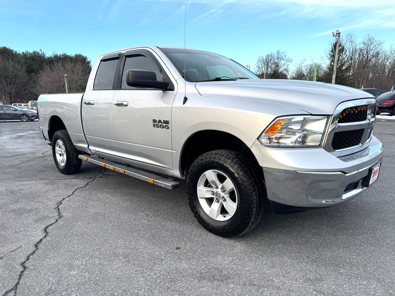 RAM 1500 SLT 4x4 Quad Cab 6'4" Box 2017