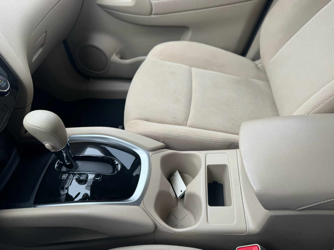 Nissan Rogue FWD 4dr SV 2015