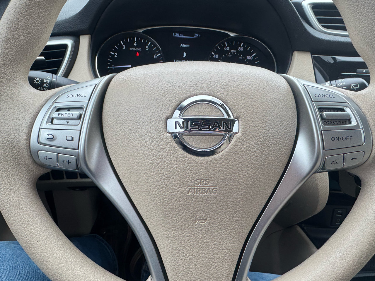 Nissan Rogue FWD 4dr SV 2015