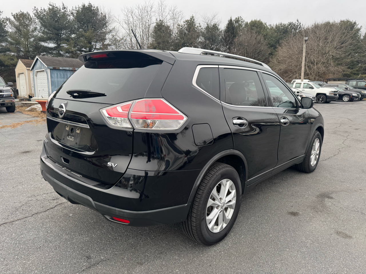 Nissan Rogue FWD 4dr SV 2015