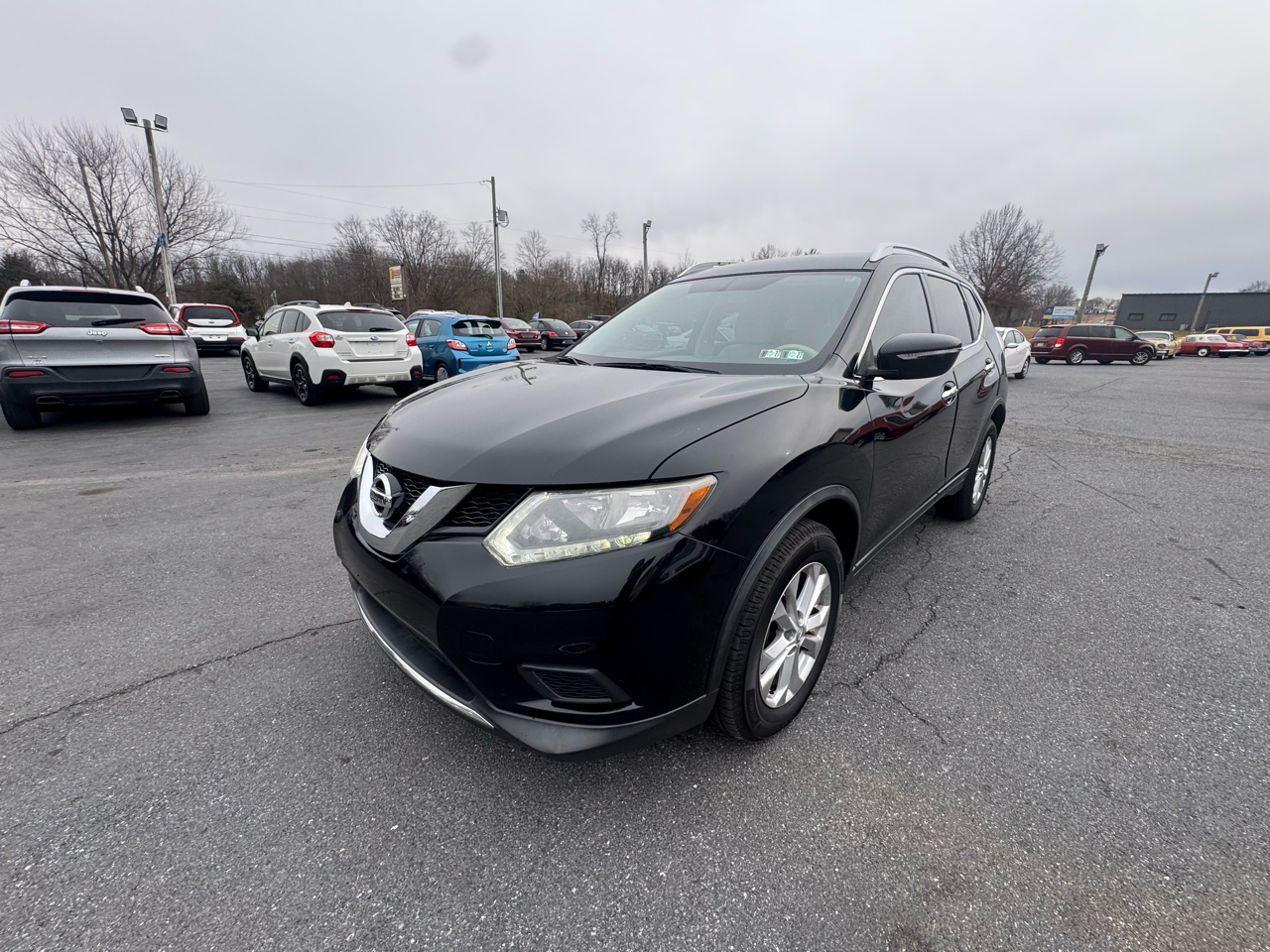 Nissan Rogue FWD 4dr SV 2015